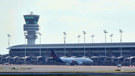 Brüksel Havalimanında 1 yılda 2 bin 395 uçuş iptal edildi