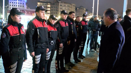 İstanbul İl Emniyet Müdürü Yıldız, yılbaşı için alınan tedbirleri denetledi