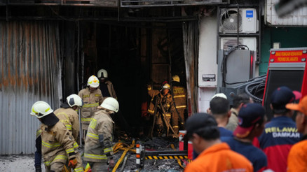 Endonezyada huzurevi yangını: 16 kişi hayatını kaybetti