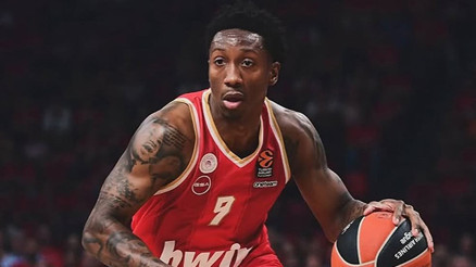 Saben Lee sezon sonuna kadar Anadolu Efeste