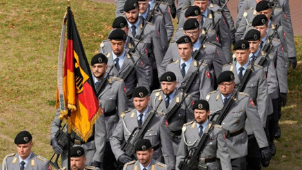 Alman ordusunda kapsamlı soruşturma: Komuta kademesi hedefte