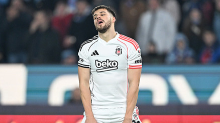 İki futbolcudan Beşiktaş yönetimine: Tazminatlarımızı öderseniz gideriz