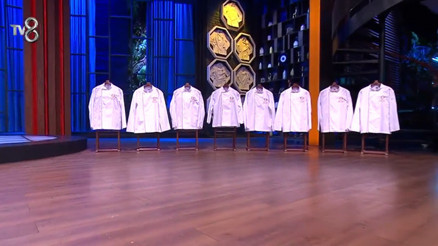 MasterChef altın ceketi giyen ilk yarışmacı belli oldu Dün akşam (30 Aralık) MasterChef son bölümde Altın Kupa’nın ilk altın ceketi kim kazandı
