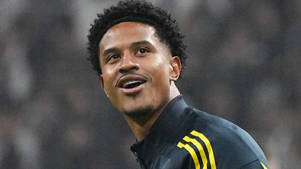 Oosterwolde için sezon sonu gelin