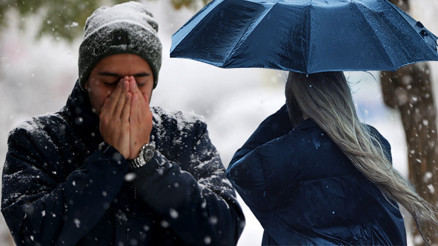 Meteorolojiden kuvvetli yağış, rüzgar ve buzlanma uyarısı | Megakent beyaza büründü… İstanbul yeni yıla karlı girdi Meteorolojiden kuvvetli yağış, rüzgar ve buzlanma uyarısı | Megakent beyaza büründü… İstanbul yeni yıla karlı girdi