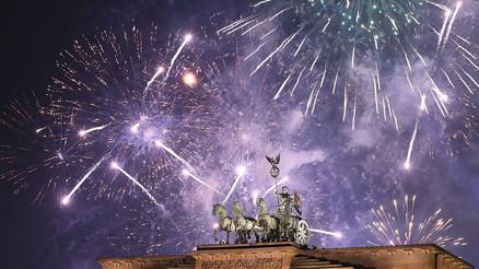 Almanyada yılbaşı kutlamalarında 2 kişi hayatını kaybetti