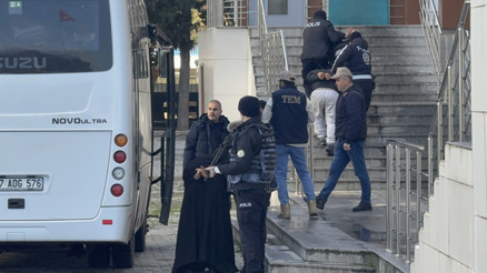 Yalovada 3 polis şehit olmuştu DEAŞ operasyonunda yakalanan 25 şüpheli adliyeye sevk edildi