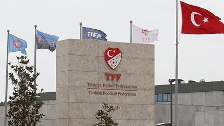 TFFden Galatasaray ve Trabzonsporun erteleme talebine ret