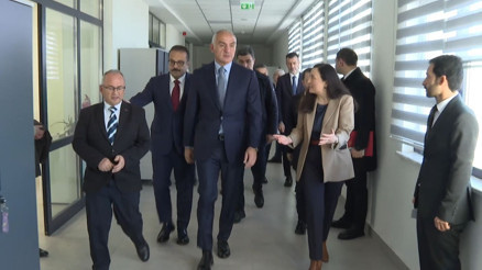 Bakan Ersoydan Konservasyon Laboratuvarına ziyaret