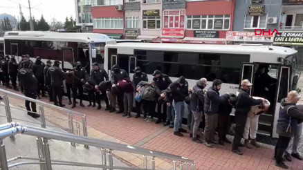 Kocaelideki DEAŞ ve El Kaide operasyonunda 30 şüpheli adliyede