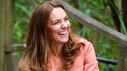 O başka kimseye benzemiyor… Tarihin göreceği en muhteşem kraliçe yola çıktı: Herkesin ona hayran olmasının sebebi belli