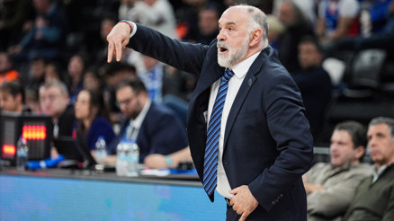 Anadolu Efes Başantrenörü Pablo Laso: Pes etmemeliyiz