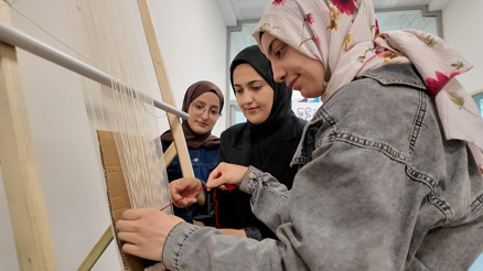 Bilim Kafede kızık kilimi