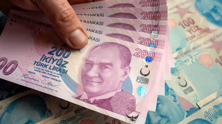 Memur ve emeklinin ocak zammı belli oldu: İşte unvan ve dereceye göre yeni maaşlar Memur ve emeklinin ocak zammı belli oldu: İşte unvan ve dereceye göre yeni maaşlar