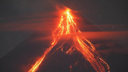 Filipinlerde yanardağ alarmı: 3 seviyeye yükseldi