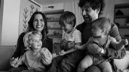 Üç çocuklu ünlü yıldızdan şaşırtan itiraf: Bir daha anne olamayacağım için çok üzgünüm