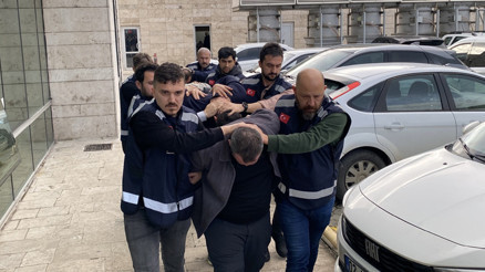 Samsundan tehdit ettikleri kişiden 200 bin TL alıp, dövdüler 4 şüpheli gözaltında