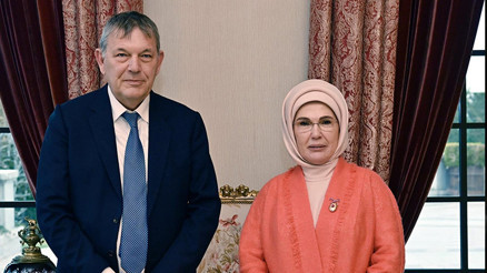Emine Erdoğan, UNRWA Genel Komiseri Lazzarini ile görüştü