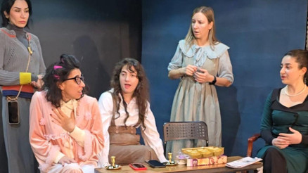 Londra’dan yola çıkan tiyatro oyunu Kelebekler Özgürdür İstanbul’da