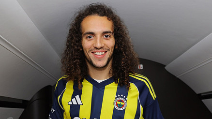 Fenerbahçenin yeni yıldızı Matteo Guendouzi, ayağının tozuyla süper derbide