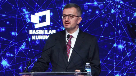 İletişim Başkanı Burhanettin Duran: Yapay zeka gazetecilikte özne olmamalı