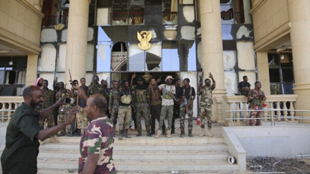 Sudan hükümeti 2 yılın ardından başkent Hartumda