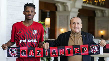 Gaziantep FKdan orta sahaya gençlik aşısı