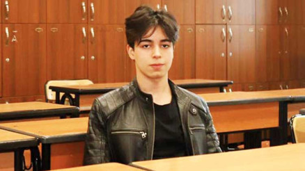 Hem lise öğrencisi hem üniversite