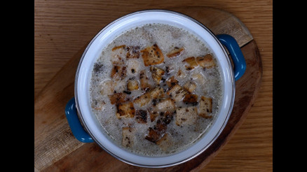 Kruton ile glutensiz kremalı mantar çorbası