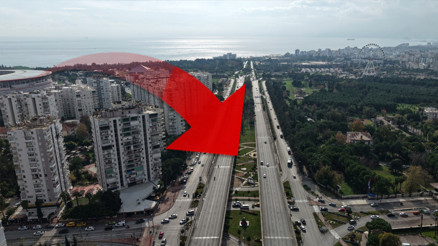 Milyarlık miras davasında mahkeme caddeleri kapatma kararı vermiş | Uygularsak hakimler adliyeye giremez Milyarlık miras davasında mahkeme caddeleri kapatma kararı vermiş | Uygularsak hakimler adliyeye giremez