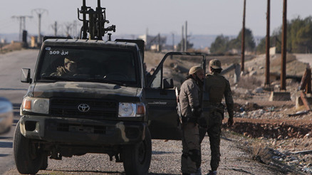 YPG/SDG, Deyr Hafirde sivillerin tahliyesini önlemeye çalışıyor