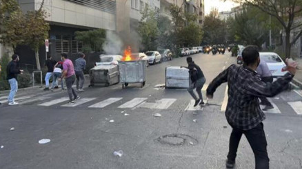 İran, ülkedeki kargaşadan yabancı istihbarat servislerini sorumlu tuttu