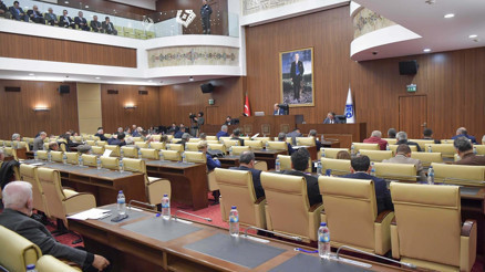 Meclis’te su tartışması