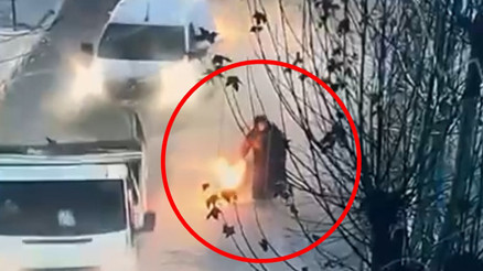 Batmanda eylem için lastik yakan gruba, kadınlar engel oldu