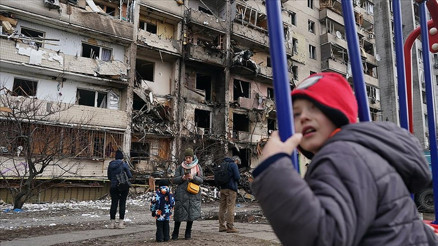 Rusya-Ukrayna Savaşının 1 haftalık bilançosu: Yüzlerce bomba, İHA ve füzeler kullanıldı