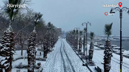 Silivri beyaz örtü ile kaplandı: Kar yağışı havadan görüntülendi