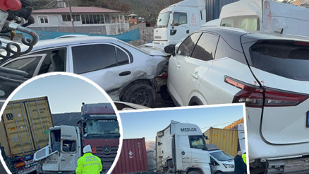 11 araç birbirine girdi: Zincirleme kazada 11 kişi yaralandı