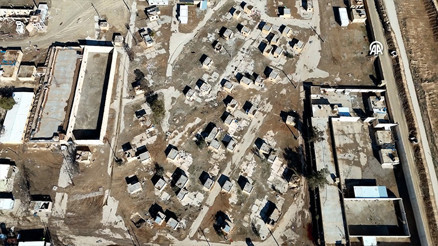 AA, terör örgütünün DEAŞ mensuplarını serbest bıraktığı Şeddadideki hapishaneyi görüntüledi