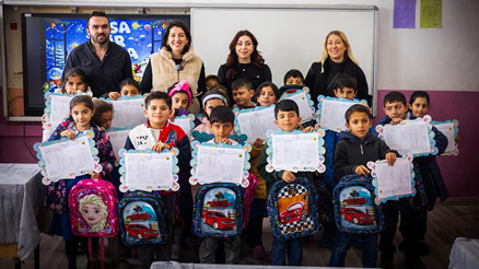 İpek Soyludan Kars’ta çocuklara umut olan ziyaret