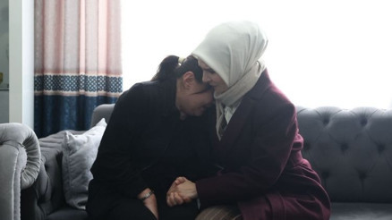 Bakan Göktaştan öldürülen Atlasın ailesine ziyaret