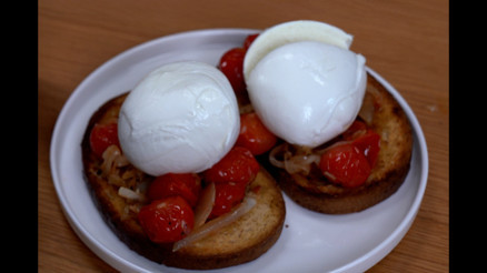 Glutensiz bruschetta Glutensiz bruschetta