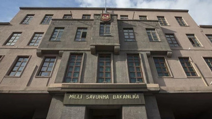 Suriye sınırında bayrağımıza yapılan saldırıyla ilgili MSBden açıklama: Organize bir provokasyon Suriye sınırında bayrağımıza yapılan saldırıyla ilgili MSBden açıklama: Organize bir provokasyon
