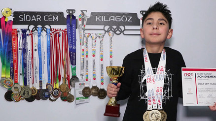 Aferin sana çocuk: 11 yaşındaki Sidar, Amerikadaki olimpiyatlarda dünya birincisi oldu