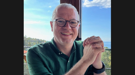 Ses teli felci tedavisinde solunum terapisi ve lazerle nefes açma ameliyatı