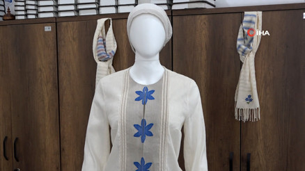 Mısır koçanı kıyafet oldu