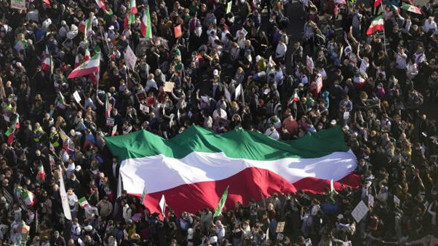 İrandaki gösterilerde hayatını kaybedenlerin sayısı artıyor