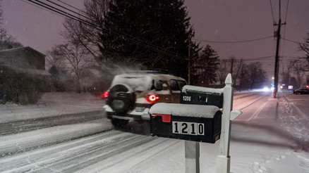 ABDde kar fırtınası: 10 biden fazla uçuş iptal oldu, 800 binden fazla kişi elektriksiz kaldı