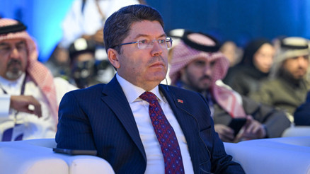 Bakan Tunç, Katar’da Hukuk Forumu’na katıldı
