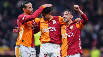 Galatasarayın, Manchester City maçı kamp kadrosu açıklandı Yunus Akgün kadroda