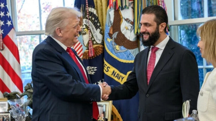 ABD Başkanı Trump: Şara ile güzel bir sohbetimiz oldu... Suriyeden açıklama ABD Başkanı Trump: Şara ile güzel bir sohbetimiz oldu... Suriyeden açıklama